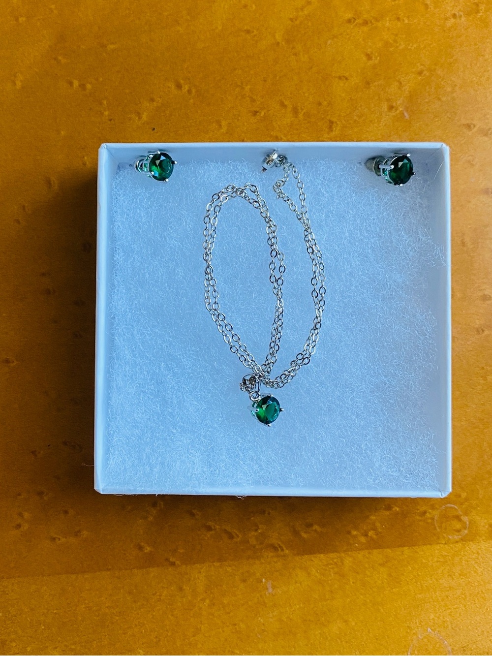 Emerald Green Crystal Necklace and Stud Earrings - Sterling Silver 925 Chain